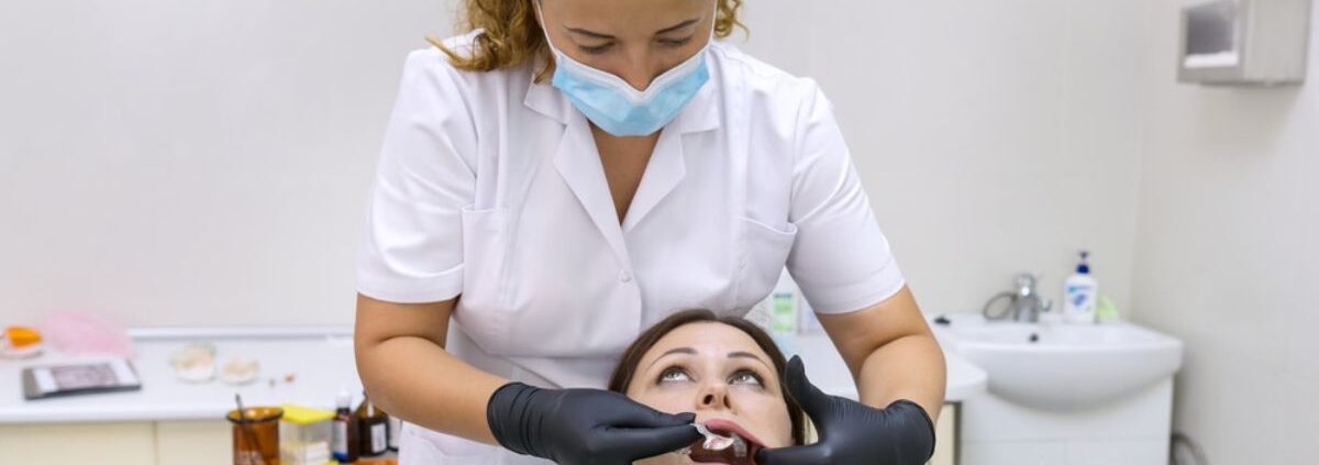 cosmetic dentist