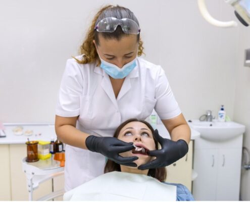 cosmetic dentist
